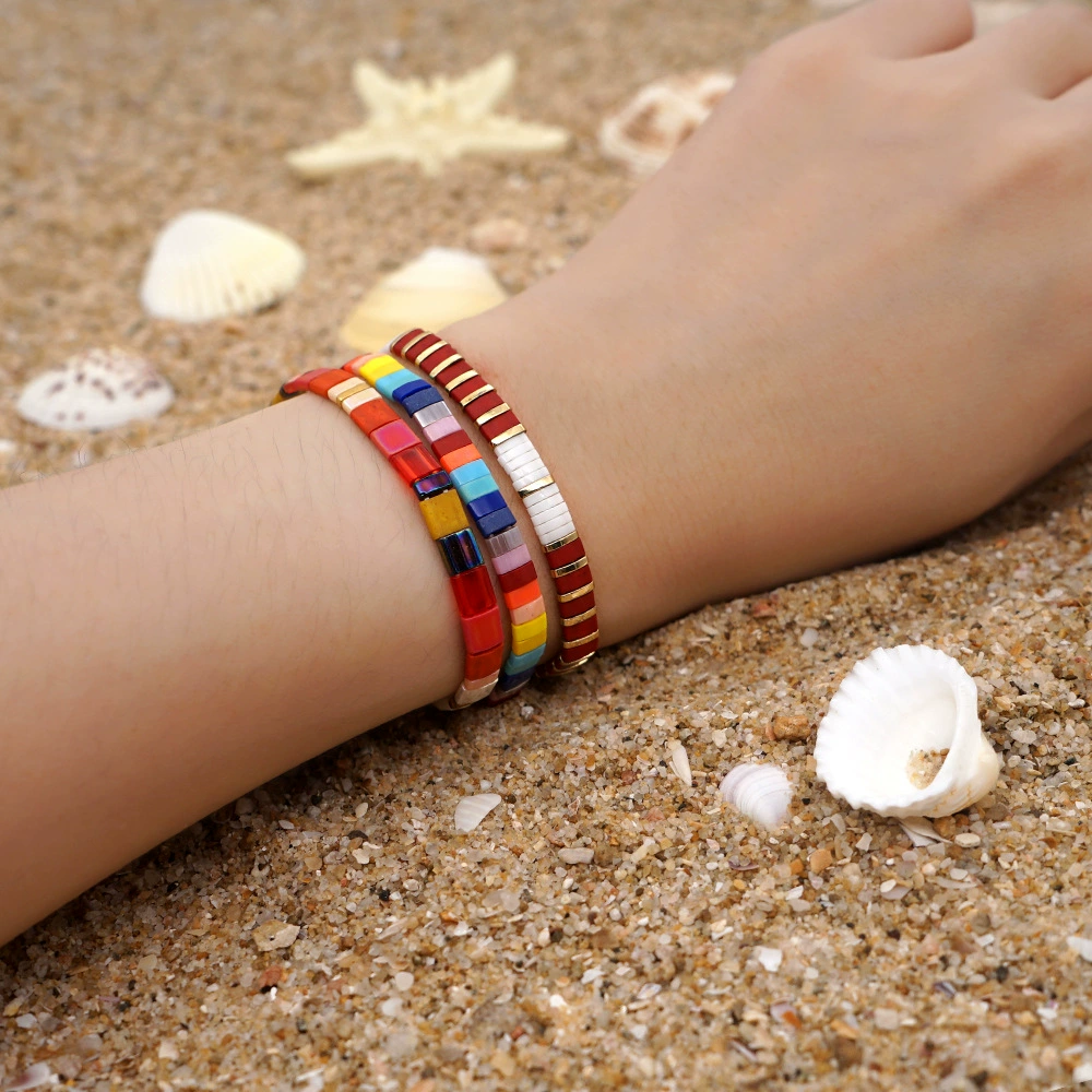 tial Miyuki Red Beads Bracelet: Beaded Bracelet detail view