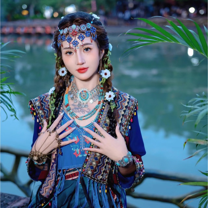 Miao Ethnic Accessories Set - Image 2