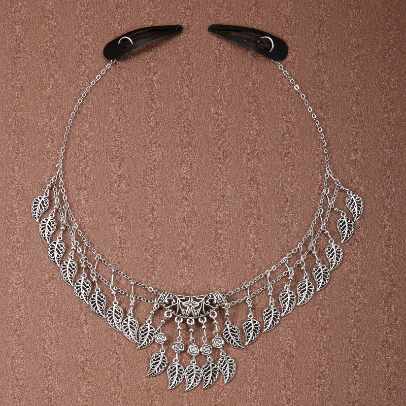 Tibetan Silver Miao Brow Pendant Forehead Chain: Festival Scene