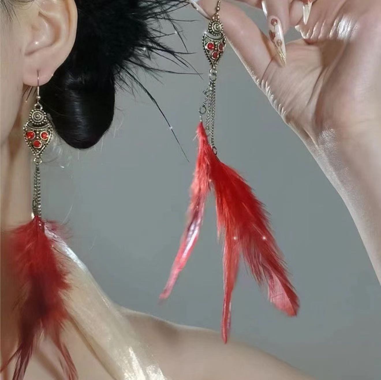 Ethnic Feather Earrings: feather earrings detail view