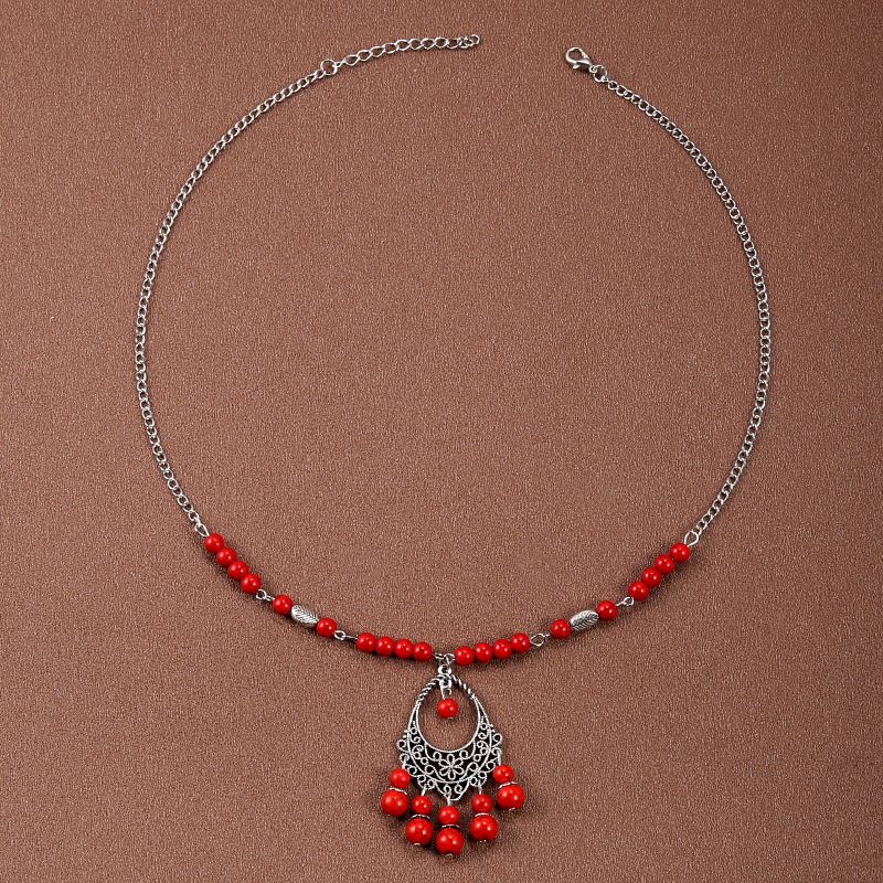 Tibetan Silver Tassel Dual-Use Forehead Ornament Necklace: casual outing scene