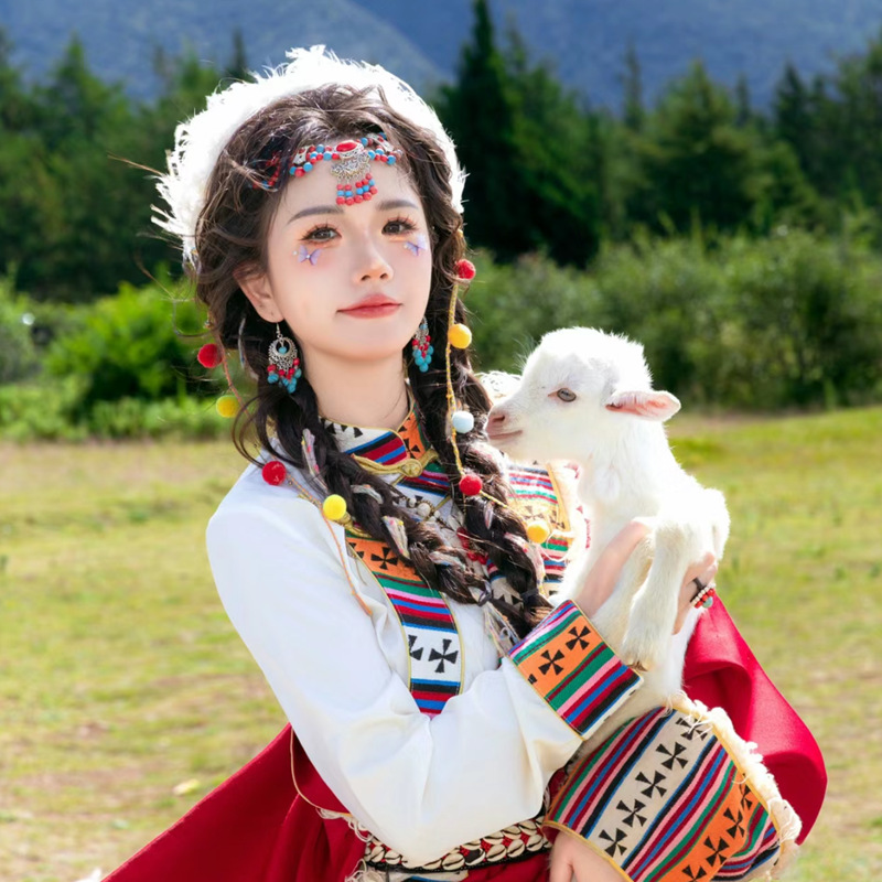 Tibetan Water Drop Tassel Forehead Ornament - Image 2